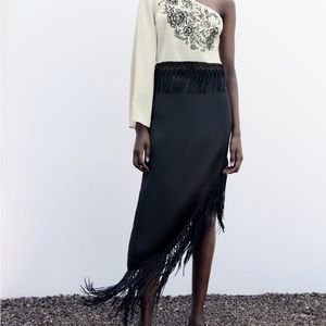 Fringed satin effect skirt